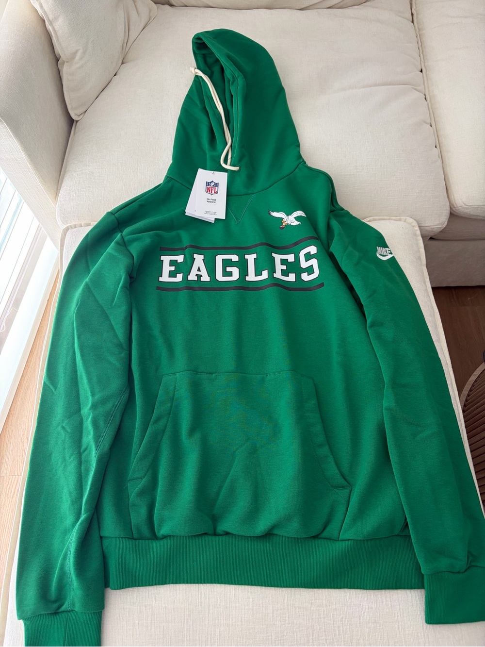 *Brand New* Philadelphia Eagles Nike Standard Issue Dri-FIT Hoodie